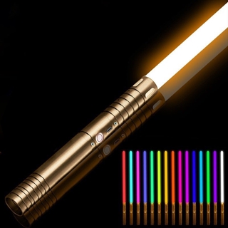 Star Wars lasersværd med 20 lysfarver og lydeffekter – Genopladeligt – 1 stk. med sølvhåndtag